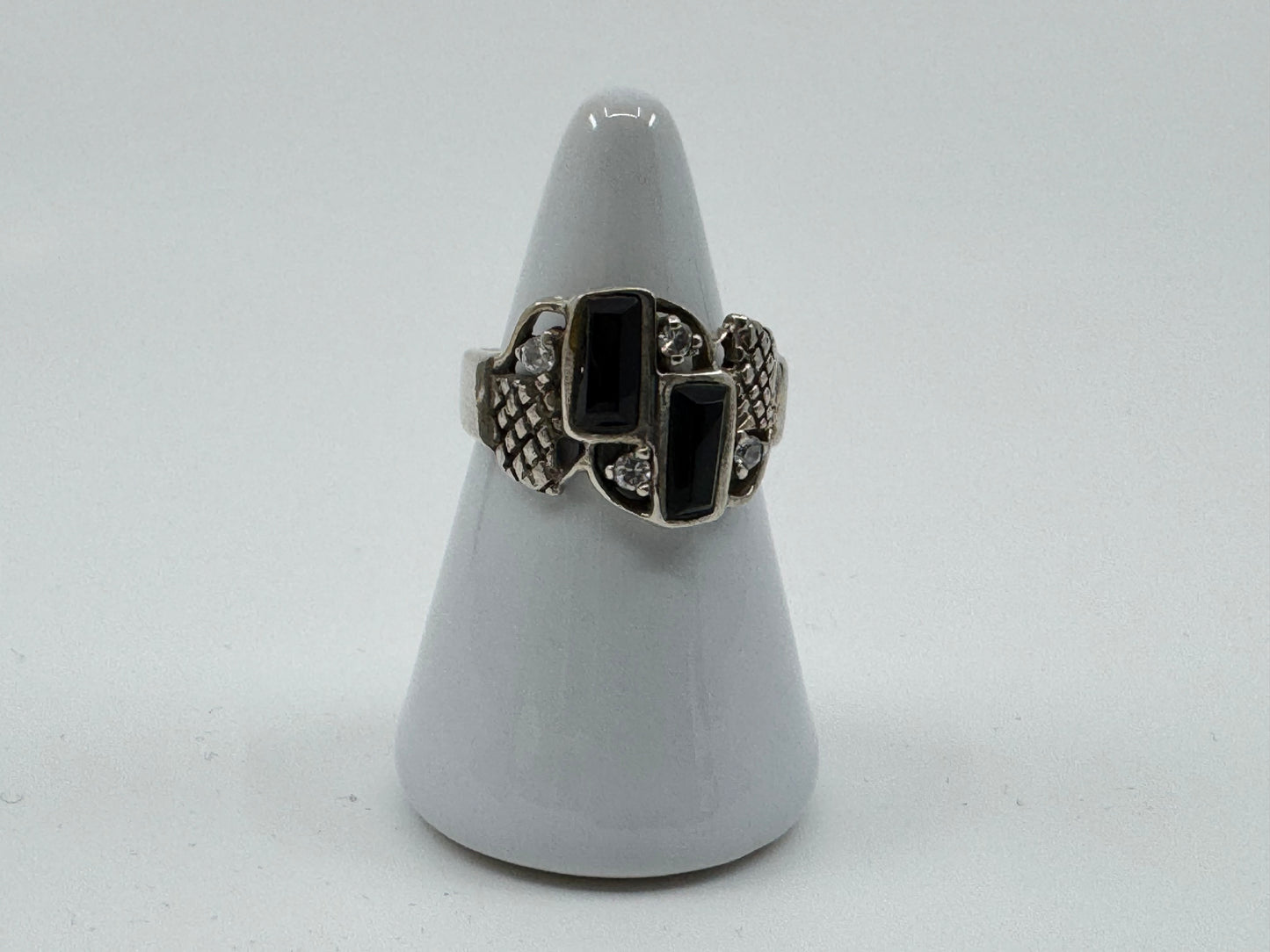 Ring #025