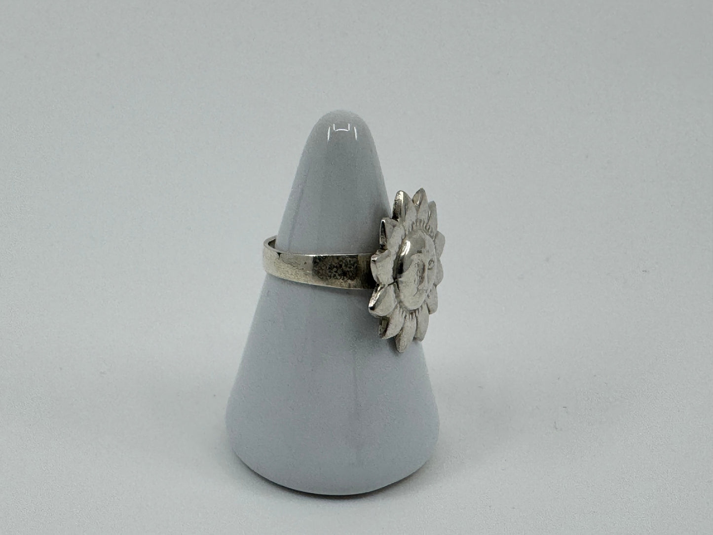 Ring #040