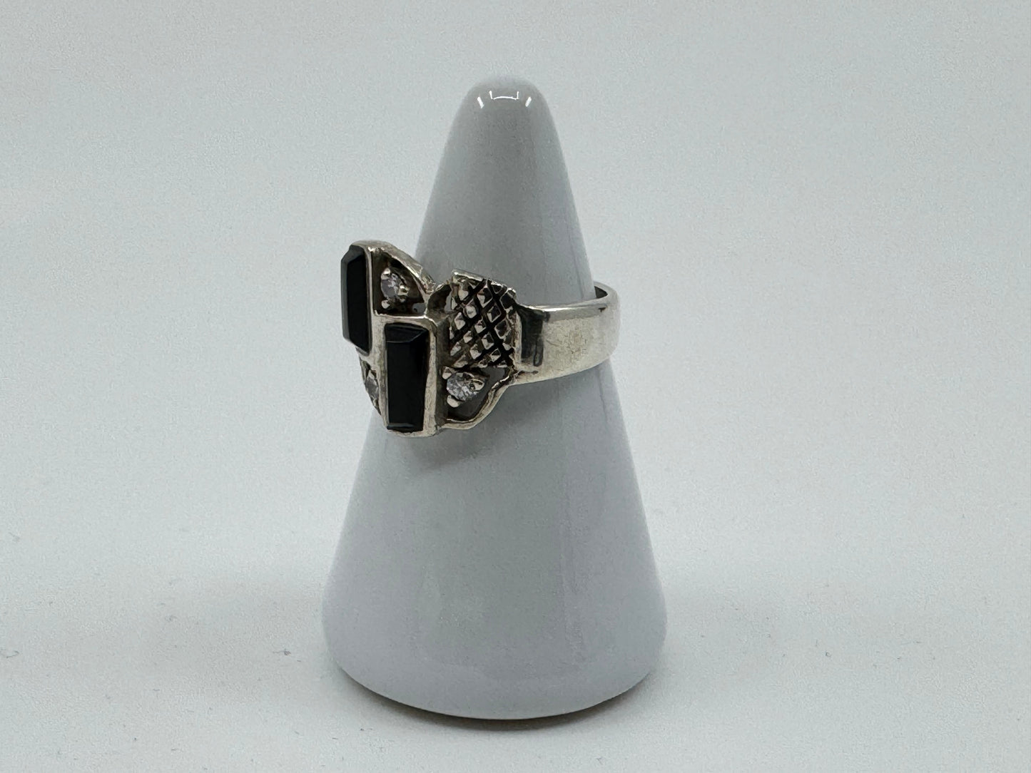 Ring #025